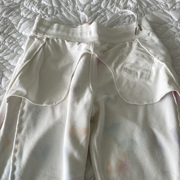 Lululemon limited edition scuba high rise jogger, like new, worn once, size 8 - Picture 13 of 13